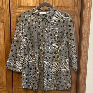 Breckenridge Black and Gray Patterned Blouse